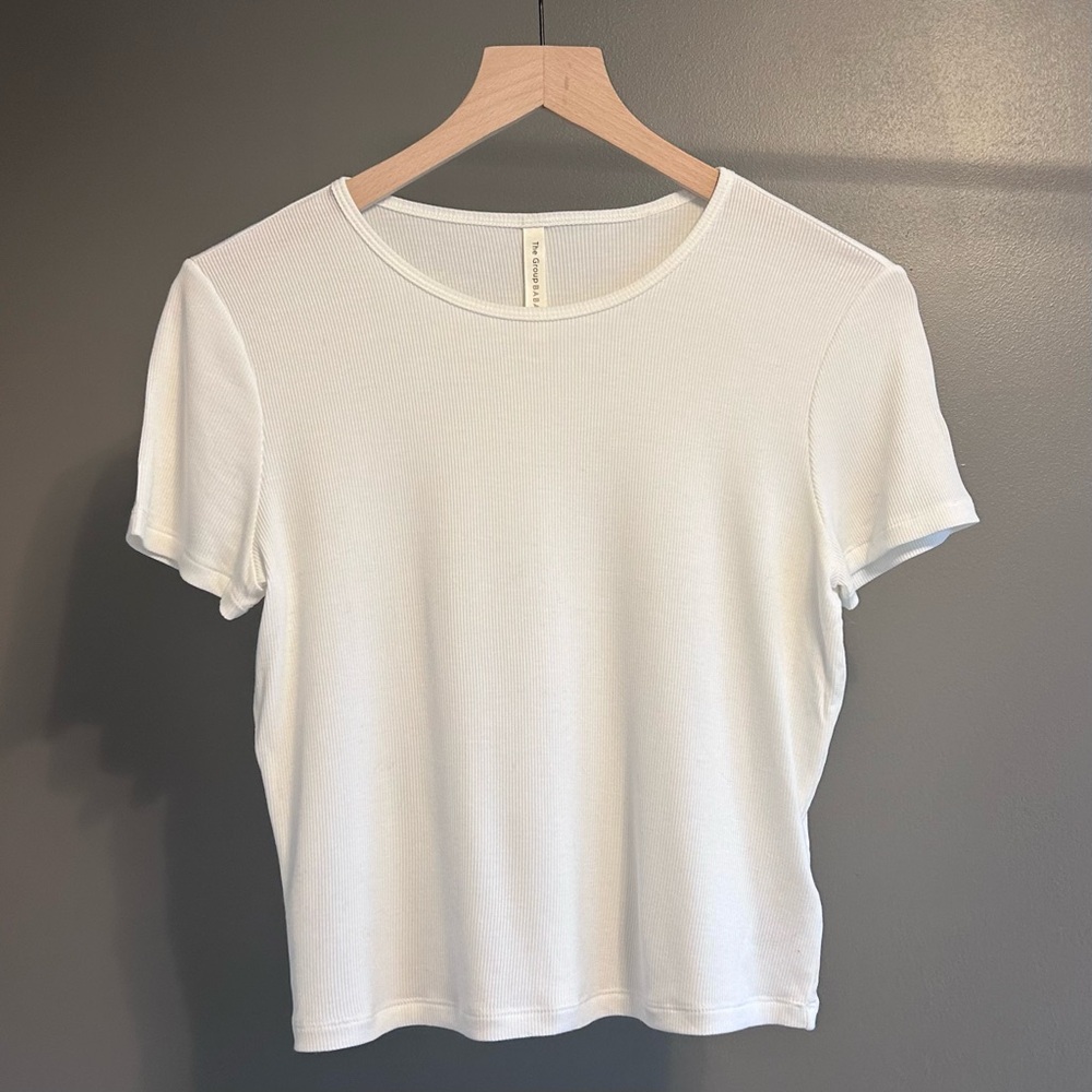 Aritzia: Group By Babaton Ribbed Tee